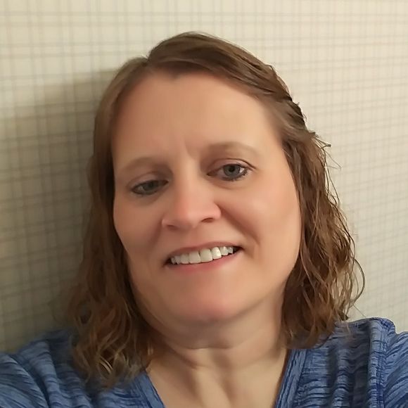 Meet your Posher, Carol - Picture 1 of 1